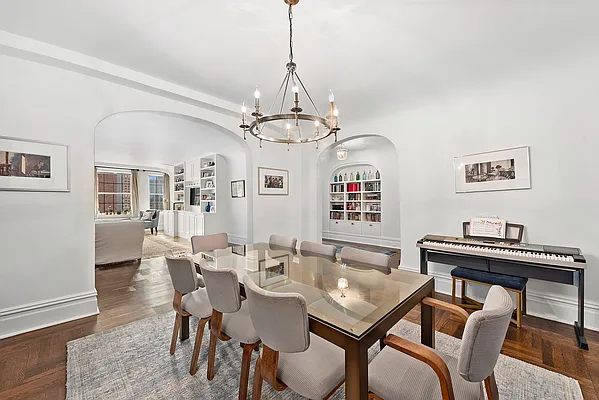 Sold by Compass | media 2