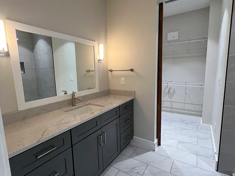 144 W 13th St #144 — Photo 5