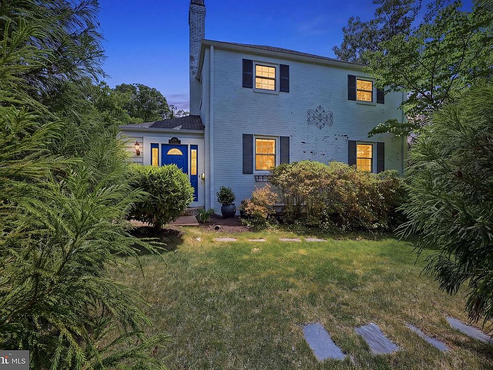 1st image of 7601 Hollins Rd