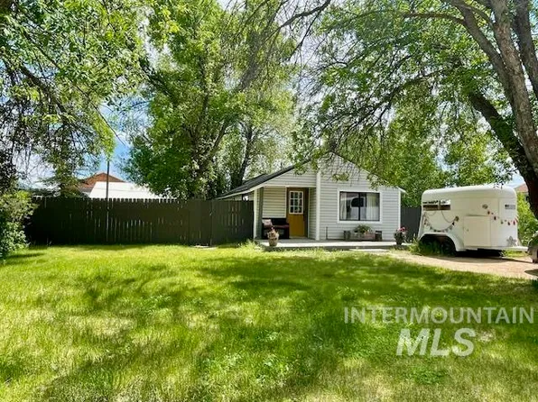 314 W Willow St, Fairfield, ID 83327