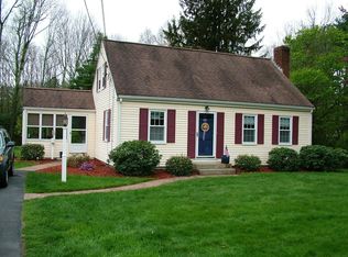 681 Common St, Walpole, MA 02081