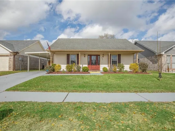 233 River Village Dr, Destrehan, LA 70047