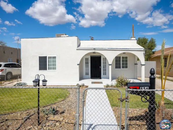 856 W Orange Ave, El Centro, CA 92243