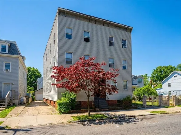 76 Grove Ave, Staten Island, NY 10302