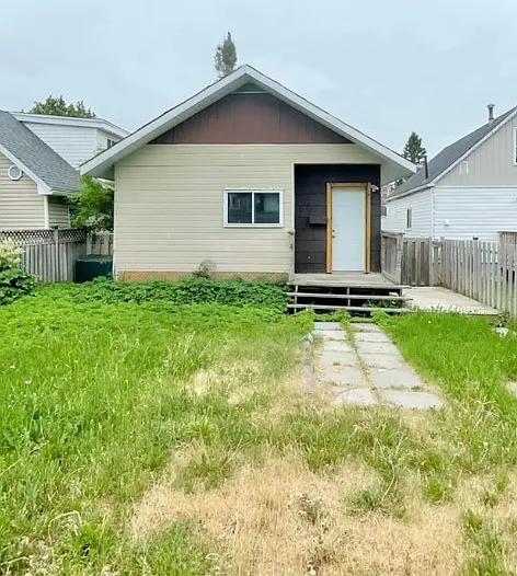 136 Floral Ave — Photo 12