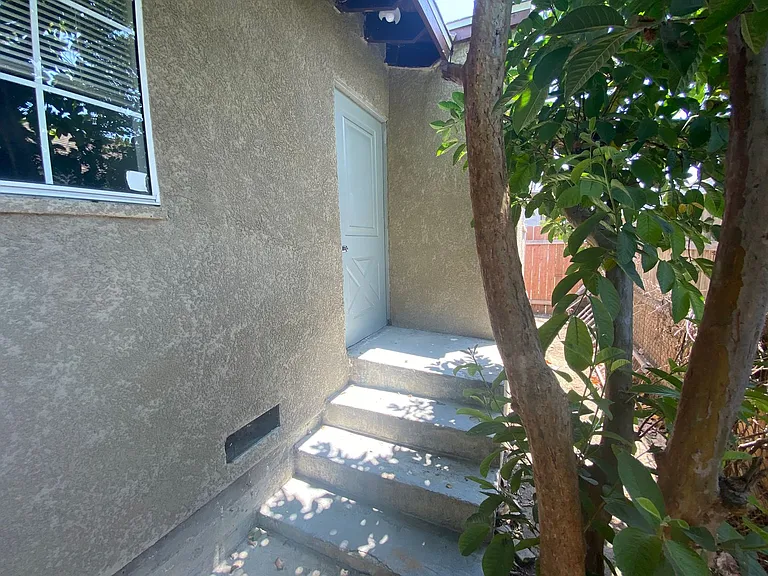 RV T 1063-1067 — Photo 8