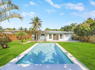 376 SW 2nd St, Boca Raton, FL 33432