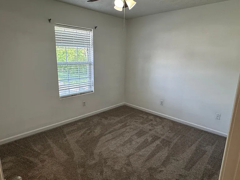 722 Old Stage Rd — Photo 17