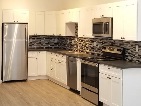 2405 Pacific Ave Unit 204, Forest Grove, OR 97116