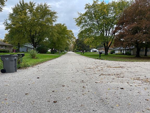 5th image of 58323 Andrew Dr