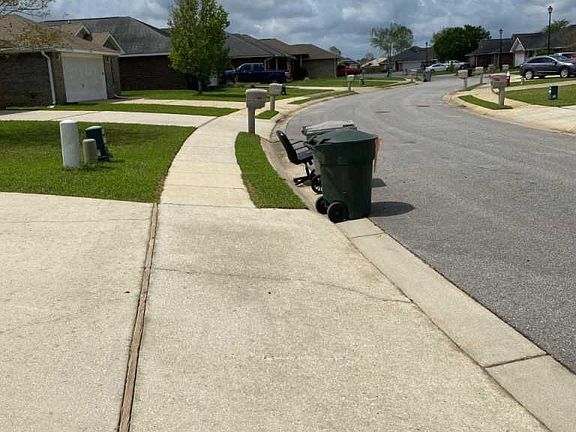 4th image of 2411 Flintstone Dr