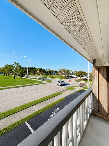 510 Lake Shore Dr Photo 1