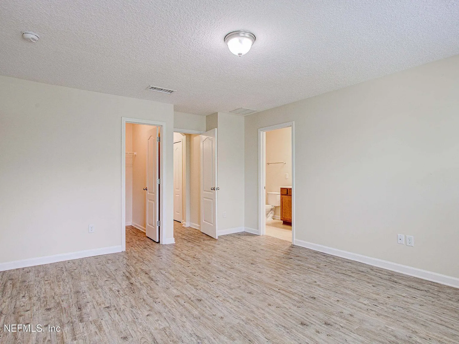 Oasis 417 #3B - 1 — Photo 3