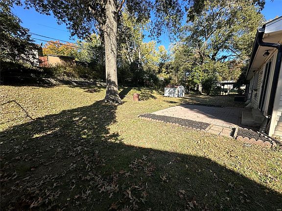 3rd image of 1669 Westwood Dr