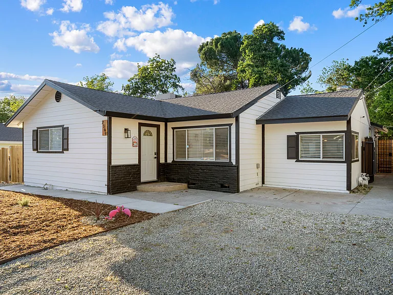 7569 Baird Way #A — Photo 1