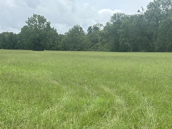 4th image of 3935 Spring Branch Rd