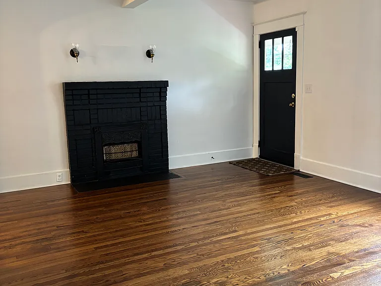 1512 Johns Rd — Photo 8