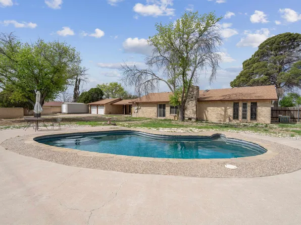 323 Meandering Way, Del Rio, TX 78840