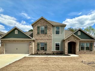 104 Dobson St, Pea Ridge, AR 72751