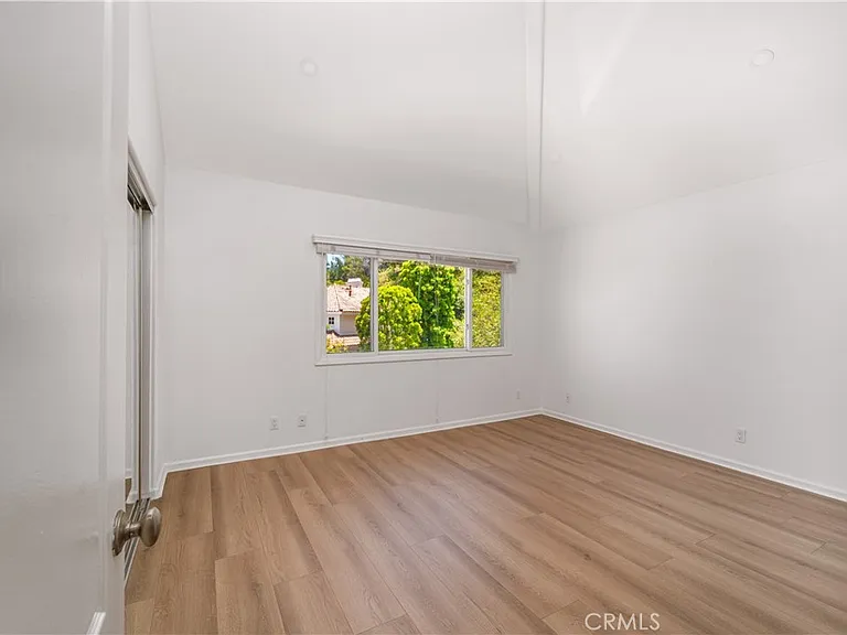 24961 Alicante Dr — Photo 27