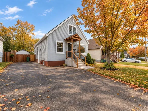 294 E 28th St, Hamilton, ON L8V 3J3