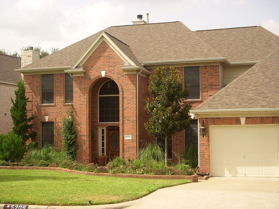 Beautiful Home in Circle C on the Park