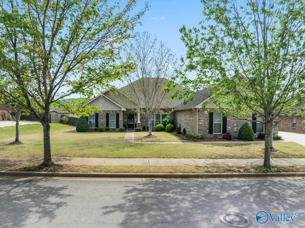 12713 Oak South SW, Huntsville, AL 35803