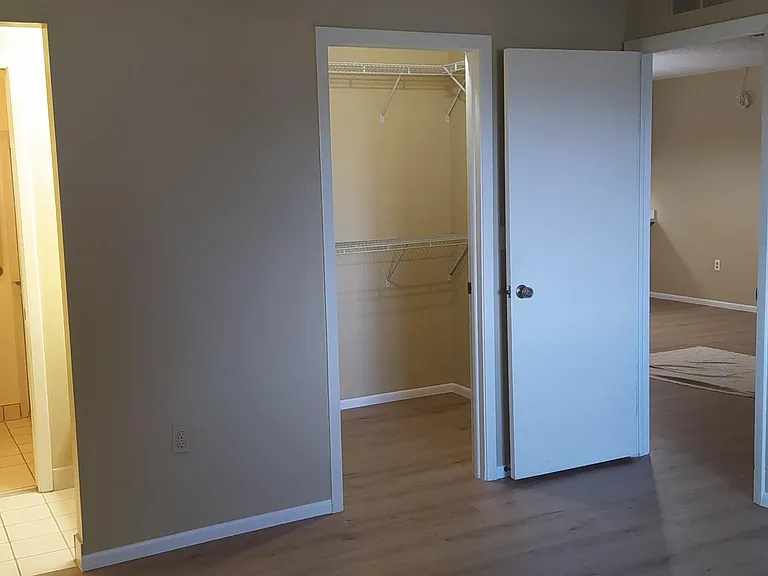 2948 Bancroft Cir E #C — Photo 8