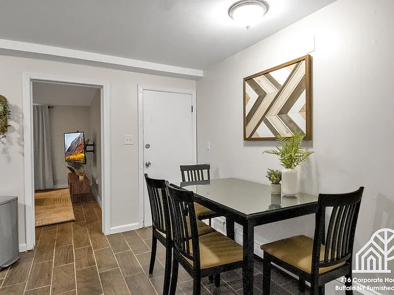1540 Abbott Rd #1 — Photo 14