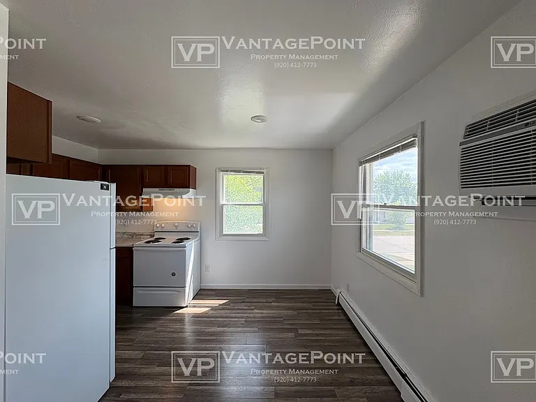 1234 S Erie St #4 — Photo 3