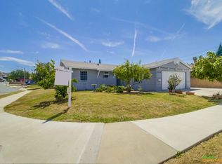 525 Thayer Dr, Spring Valley, CA 91977