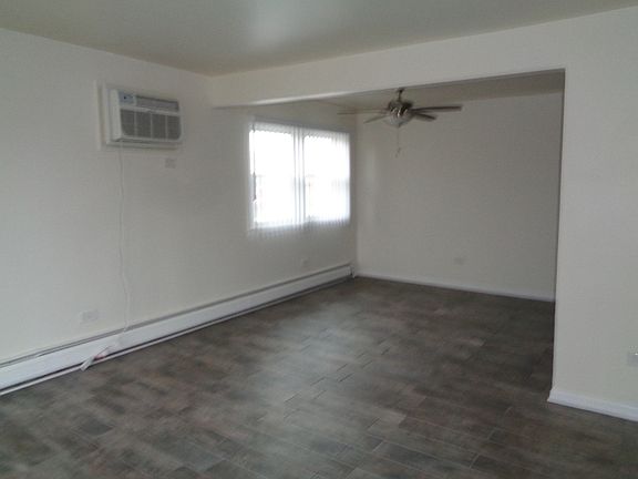 4th image of 8130 Marion St #3E
