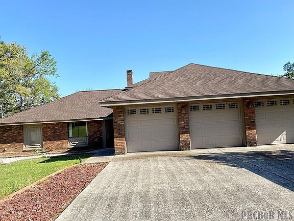 3rd image of 545 W Lakeshore Dr