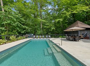 16033 Beech Ln, Union Pier, MI 49129
