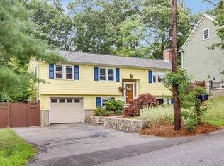 12 Skyview Rd, Lexington, MA 02420