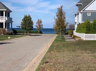 741 E Beach St, Petoskey, MI 49770