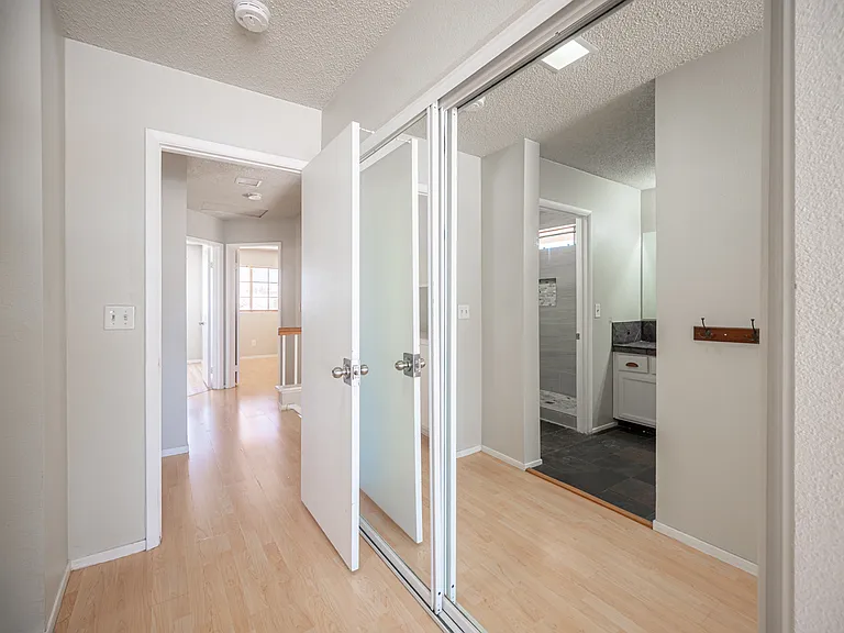 7660 Kalmalii Ave — Photo 43