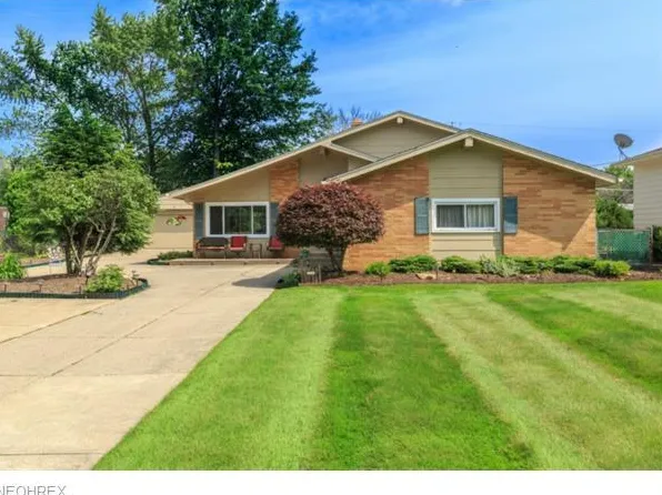 36822 Lakeshore Blvd, Eastlake, OH 44095