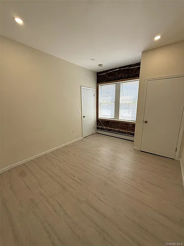 127 Mineola Blvd #1 Photo 1