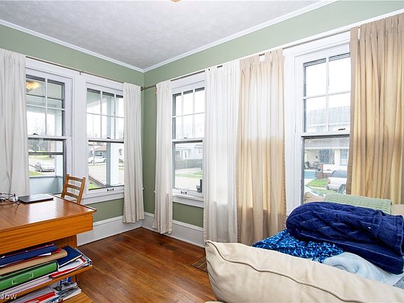 5th image of 1311 Woodward Pl NW