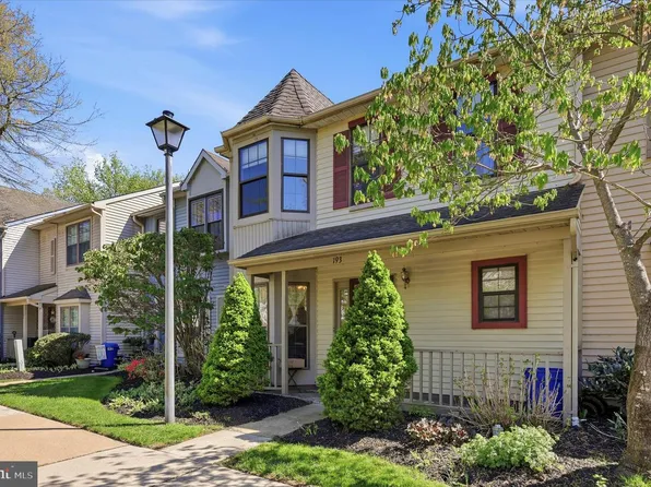 193 Crown Prince Dr, Marlton, NJ 08053