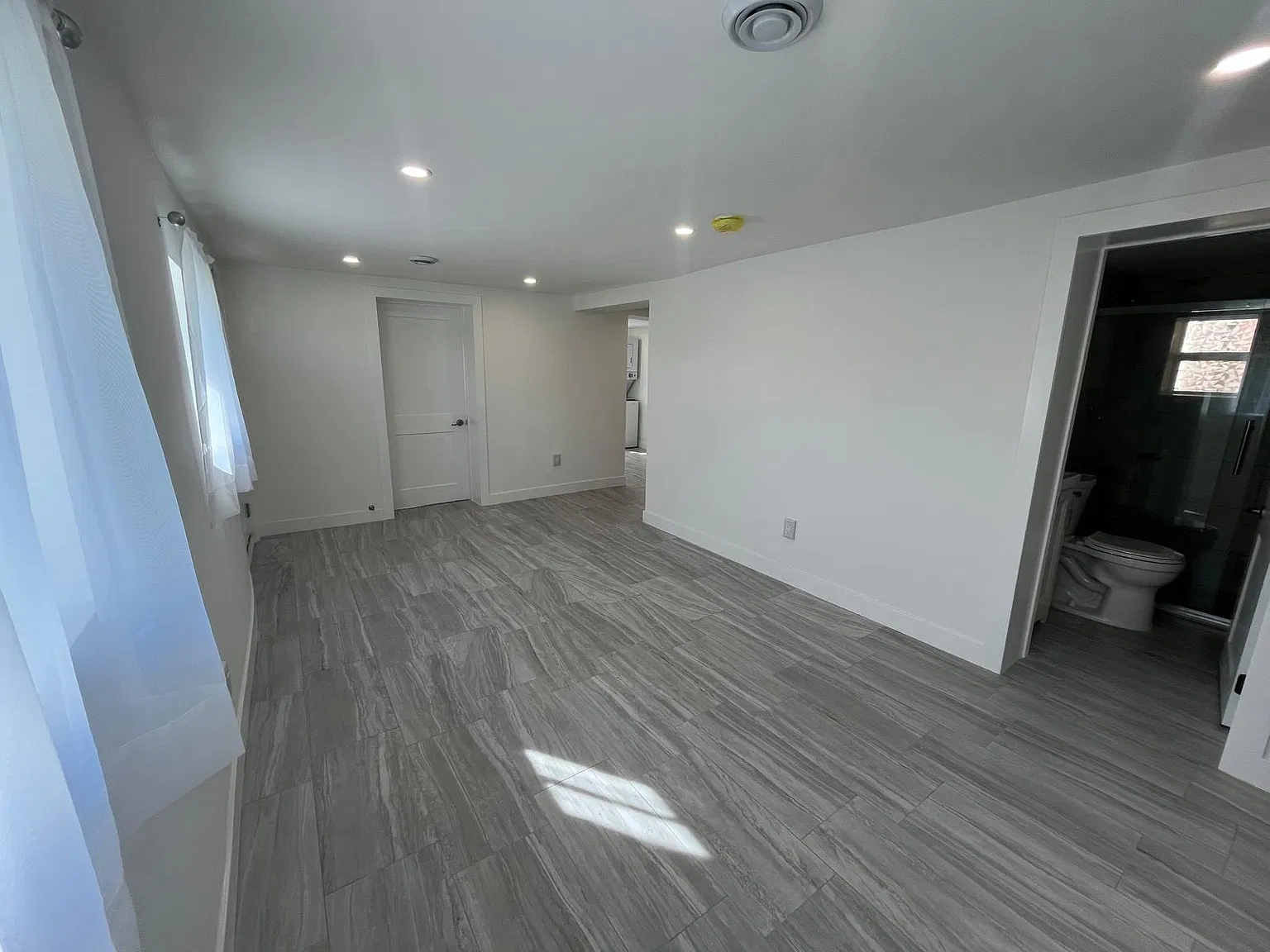 2 bed, 680 sqft, $1,500 — Photo 2