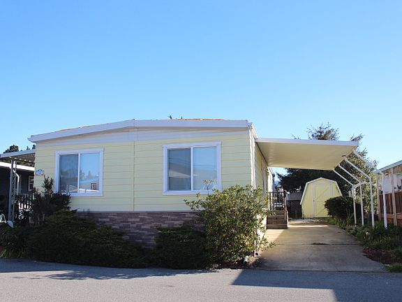 2nd image of 44 Sea Breeze Dr