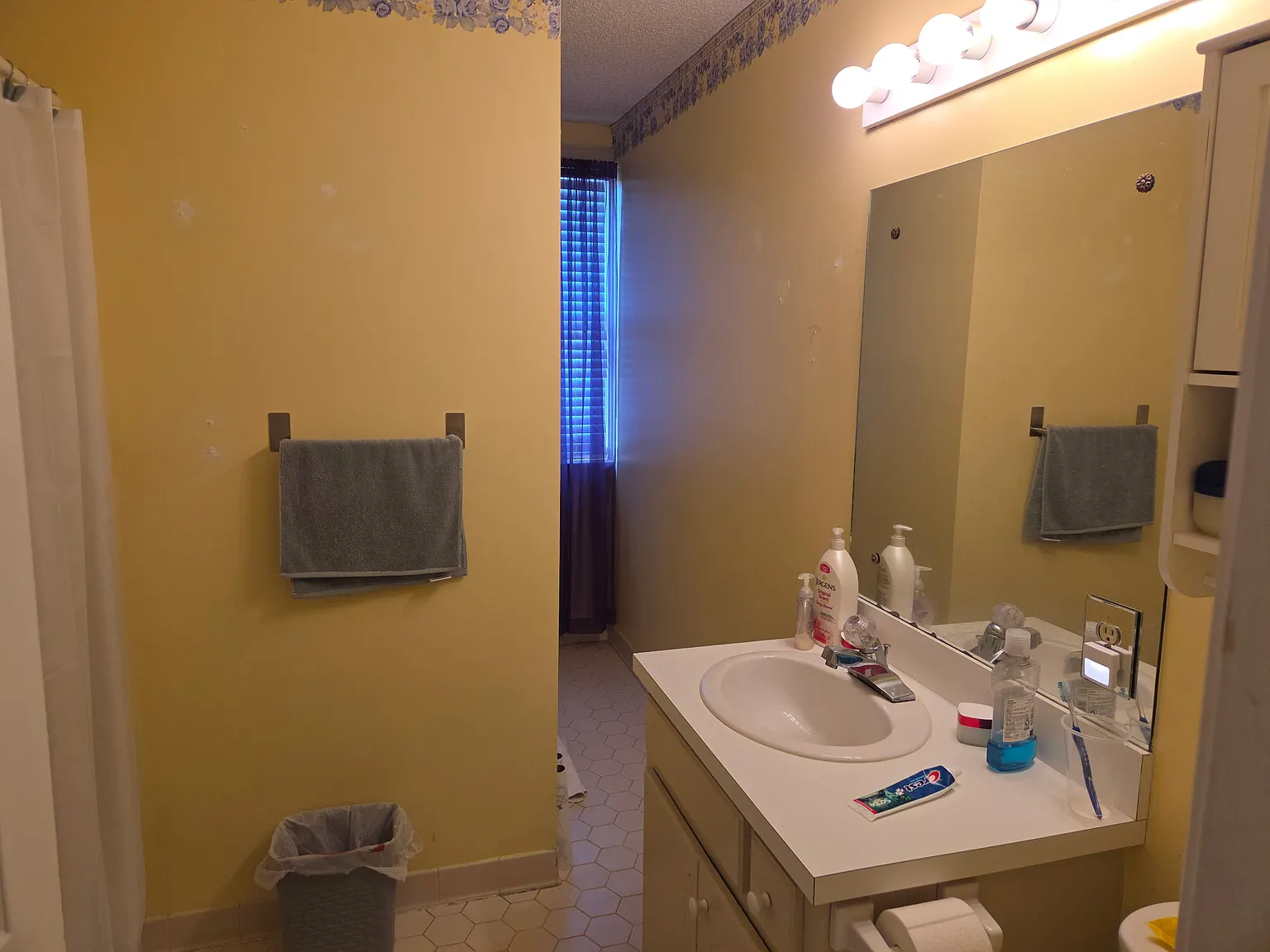 1210 Buxton Rd NW — Photo 4