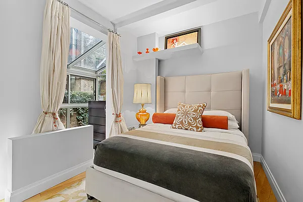 Sold by Corcoran | media 6
