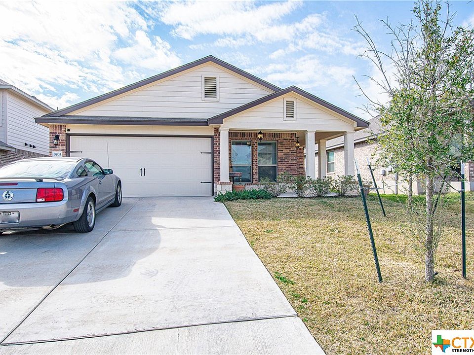 1st image of 8703 Hidden Oaks Dr