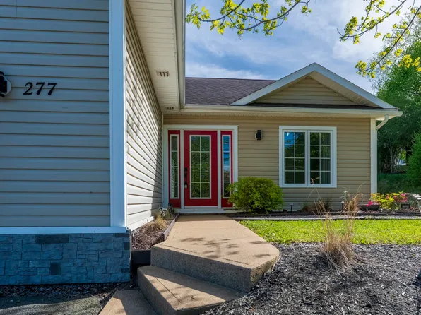 277 Victoria Rd, Lunenburg, NS B0J 2C0