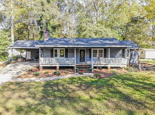 4062 Country Ln, Gainesville, GA 30507