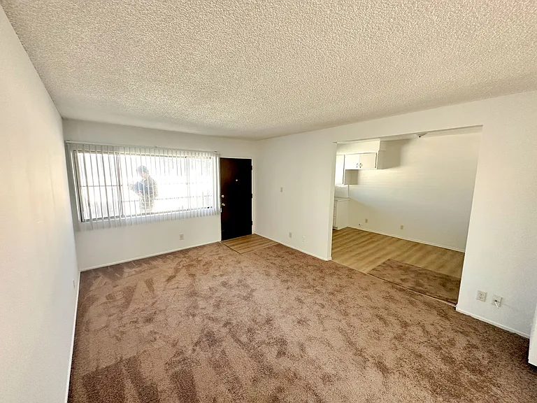1069 Browning Blvd — Photo 12
