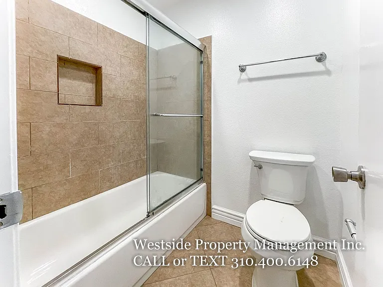 7777 W 91st St #B2150 — Photo 12